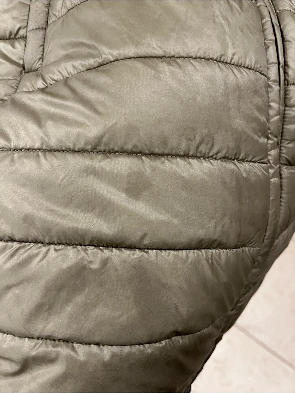 Patagonia Women's Radalie Insulated Parka - Green / Khaki - Picture 9 of 9